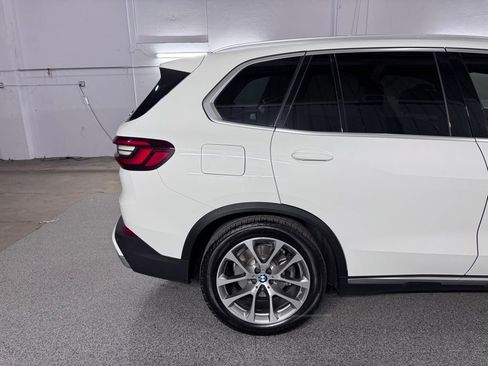 Used 2022 BMW X5 xDrive40i w/ Executive Package AWD/4WD image 8