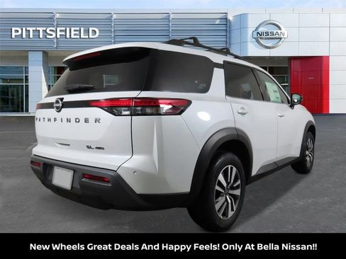 New 2026 Nissan Pathfinder SL AWD/4WD image 3