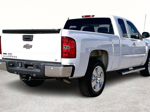 Used 2011 Chevrolet Silverado 1500 LT w/ Regional Value Package image 2