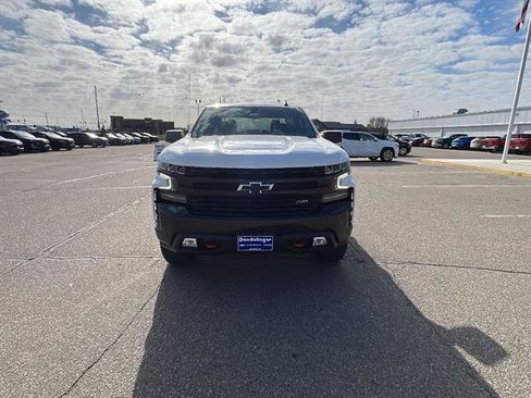 Used 2021 Chevrolet Silverado 1500 LT Trail Boss w/ Bed Protection Package AWD/4WD image 8