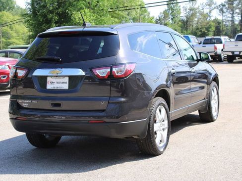 Used 2017 Chevrolet Traverse LT w/ Style and Technology Package AWD/4WD image 7