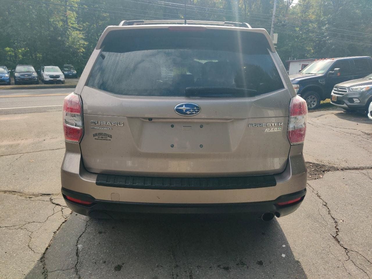 Used 2014 Subaru Forester 2.5i Touring AWD/4WD image 5