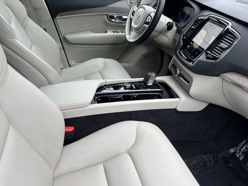 Used 2023 Volvo XC90 B5 Plus w/ Protection Package Premier AWD/4WD image 18