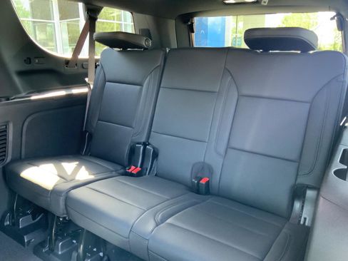New 2026 Chevrolet Suburban LT w/ Comfort Package AWD/4WD image 12