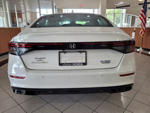 New 2025 Honda Accord Touring image 5