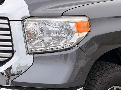 Used 2017 Toyota Tundra Limited AWD/4WD image 4