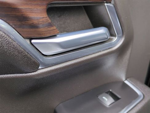 Certified 2023 GMC Sierra 1500 SLT w/ SLT Premium Package image 22