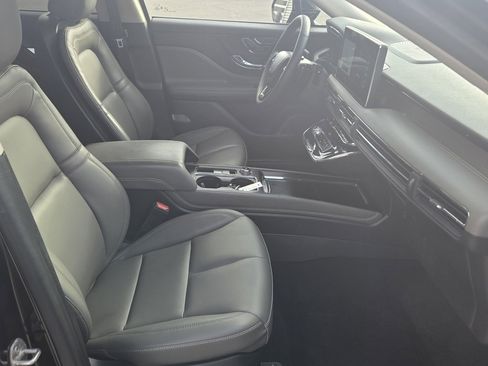 Certified 2023 Lincoln Corsair AWD image 26