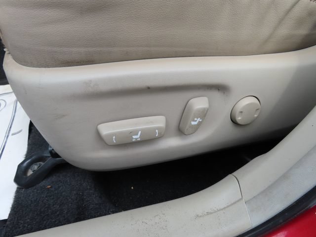 Used 2012 Toyota Prius Four w/ Deluxe Solar Roof Pkg FWD image 17