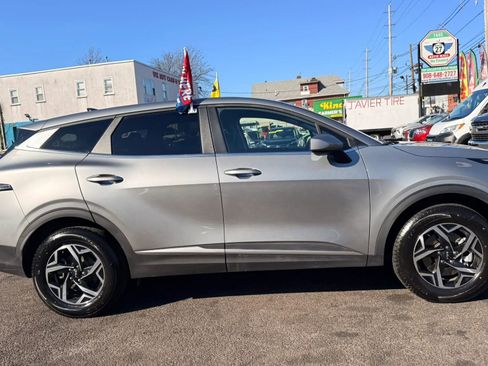 Used 2024 Kia Sportage LX image 11