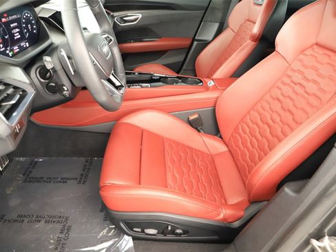 Used 2024 Audi RS e-tron GT w/ Carbon Performance Package image 24