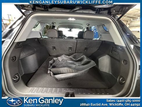 Used 2021 GMC Terrain SLE FWD image 21