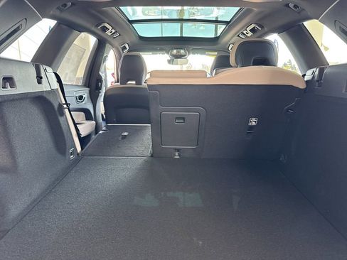 New 2026 Volvo XC60 B5 Plus w/ Climate Package AWD/4WD image 14