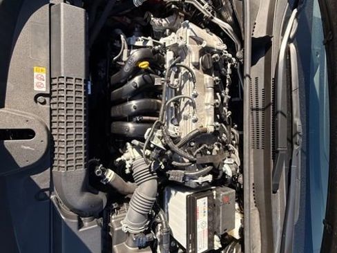 Used 2022 Toyota Corolla LE image 12