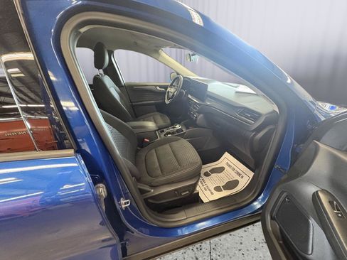Used 2023 Ford Escape Active w/ Tech Pack #2 AWD/4WD image 17