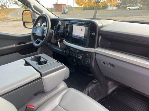 Used 2023 Ford F350 XL w/ Snow Plow Prep Package image 39
