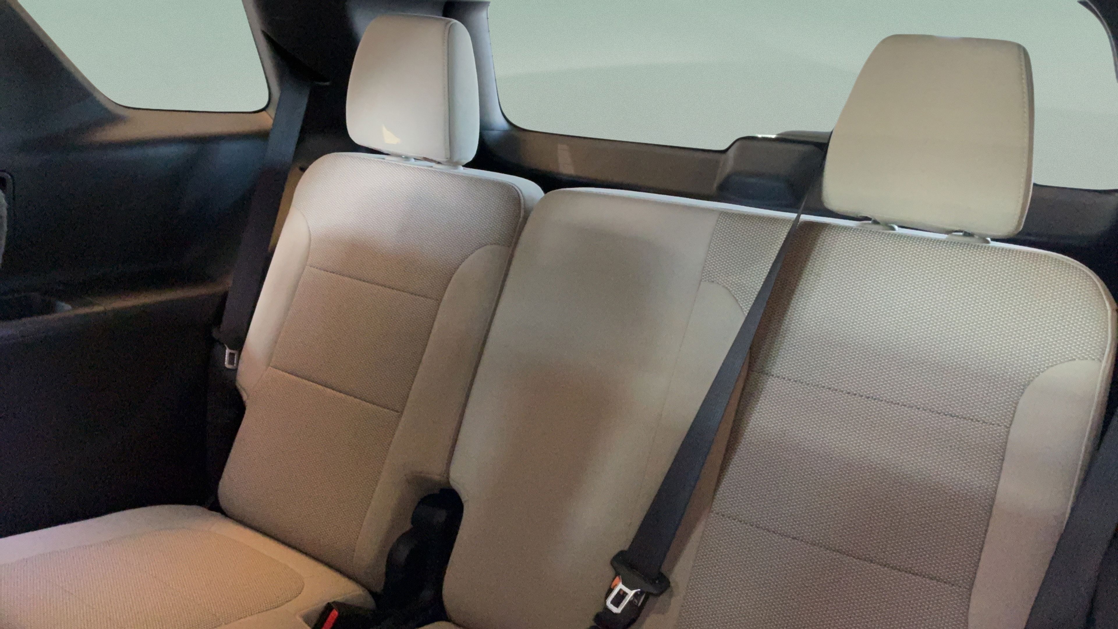 Used 2022 Chevrolet Traverse LS FWD image 28