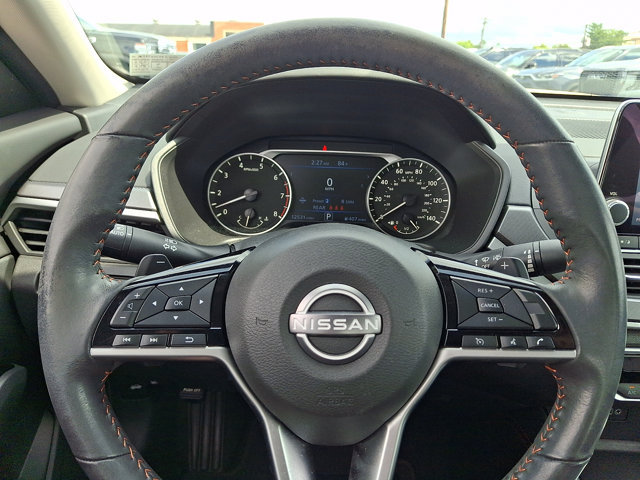 Used 2023 Nissan Altima 2.5 SR FWD image 19