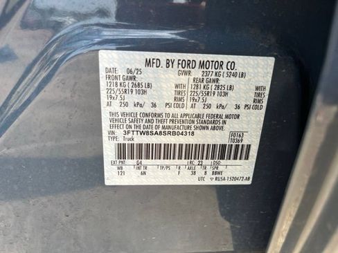 Used 2025 Ford Maverick Lariat w/ 4K Tow Package AWD/4WD image 24