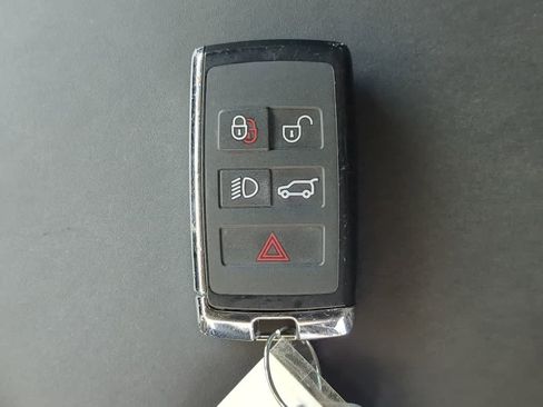 Used 2025 Land Rover Defender 110 S AWD/4WD image 37