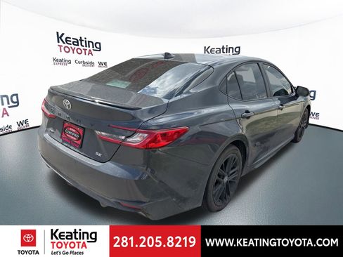 Certified 2025 Toyota Camry SE image 8