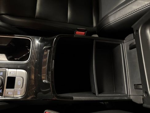 Used 2021 Kia Telluride S AWD/4WD image 25