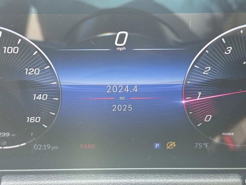 Used 2025 Mercedes-Benz GLA 250 image 27