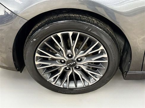 Used 2023 Kia Forte GT-Line image 10