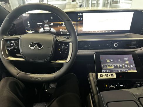 New 2026 INFINITI QX80 SPORT image 6