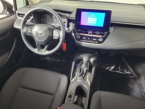Used 2025 Toyota Corolla LE FWD image 15
