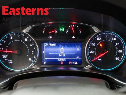 Used 2023 Chevrolet Equinox LT image 18