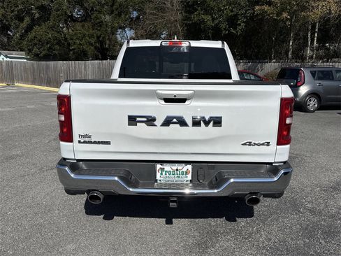 Used 2025 RAM 1500 Laramie image 4