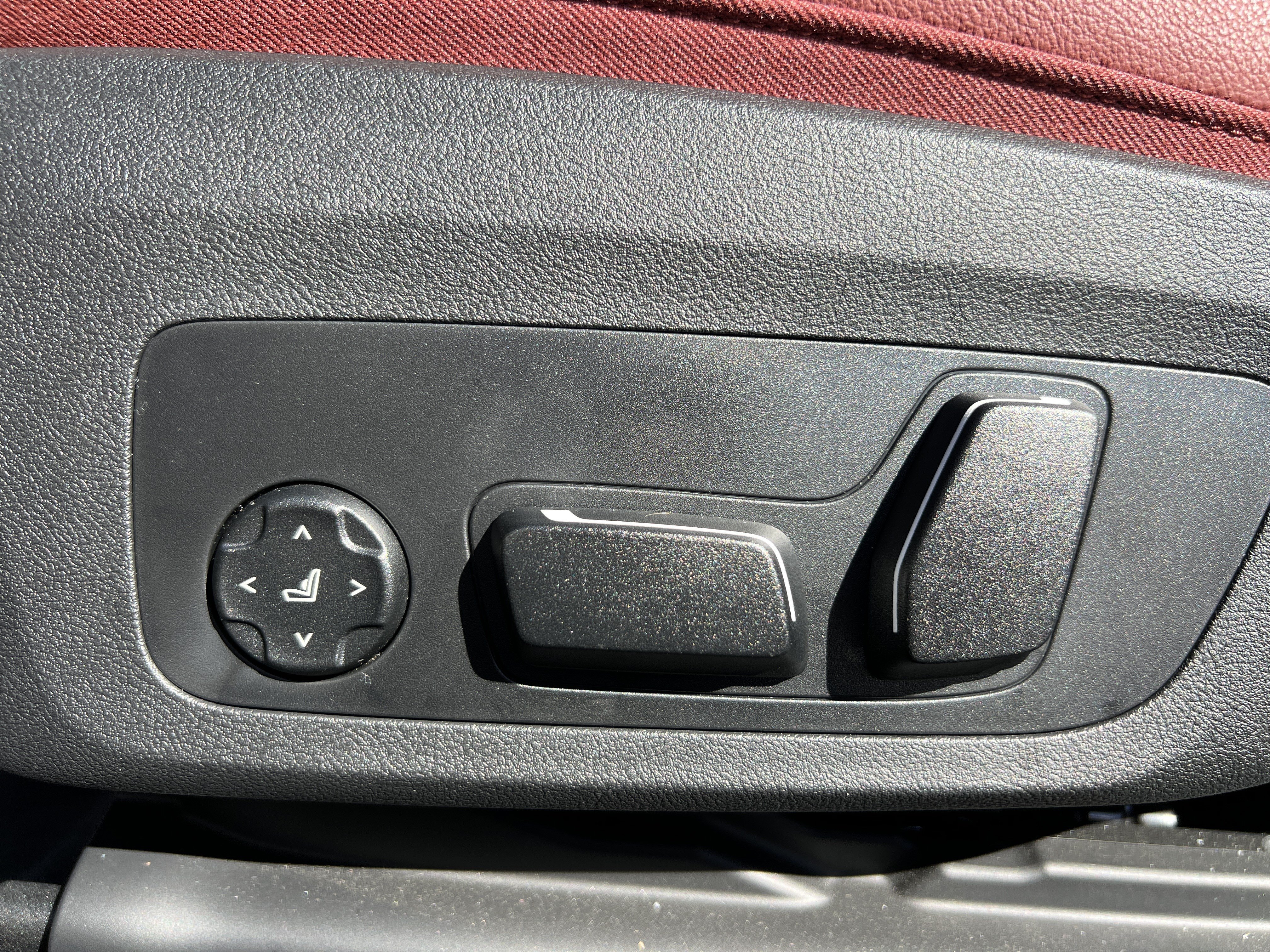 Certified 2026 BMW 430i Convertible RWD image 37