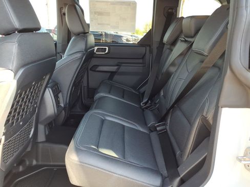 New 2026 Ford Bronco Badlands AWD/4WD image 7