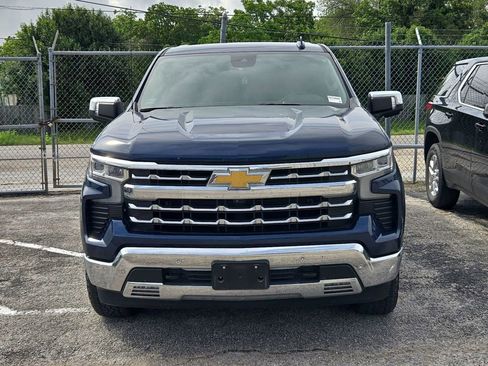 Used 2023 Chevrolet Silverado 1500 LTZ AWD/4WD image 5