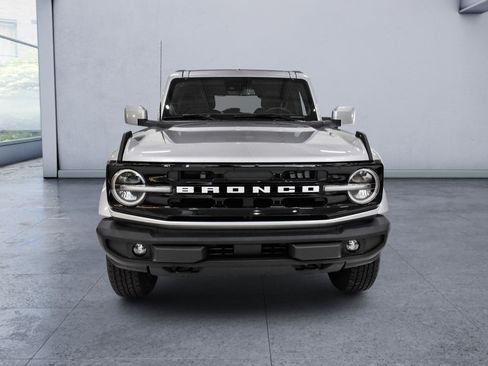 Used 2023 Ford Bronco Outer Banks AWD/4WD image 9