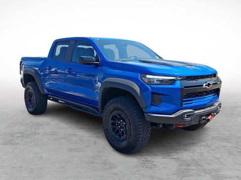 Used 2024 Chevrolet Colorado ZR2 w/ ZR2 Bison Edition AWD/4WD image 7