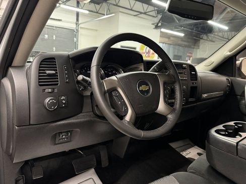 Used 2011 Chevrolet Silverado 1500 LT w/ Texas Edition RWD image 23