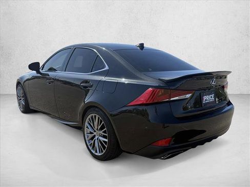 Used 2018 Lexus IS 300 w/ Accessory Package RWD image 8