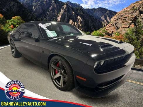Used 2020 Dodge Challenger SRT Hellcat Redeye RWD image 1