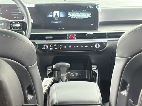 New 2026 Kia Sorento SX Prestige AWD/4WD image 17