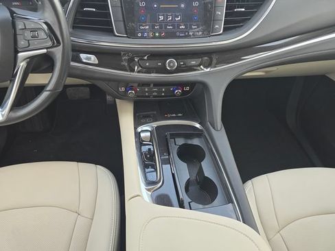 Used 2023 Buick Enclave Essence w/ Sport Touring Edition FWD image 17