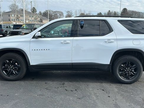 Certified 2023 Chevrolet Traverse LT w/ Midnight/Sport Edition image 4