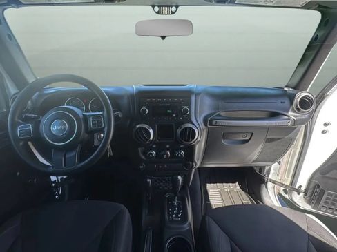 Used 2015 Jeep Wrangler Sport AWD/4WD image 10