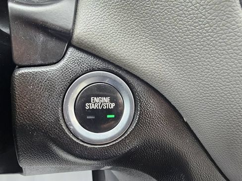 Used 2019 Chevrolet Equinox LS w/ LS Convenience Package FWD image 34