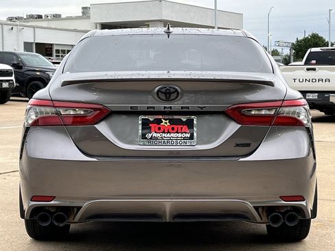 Used 2023 Toyota Camry XSE FWD image 5