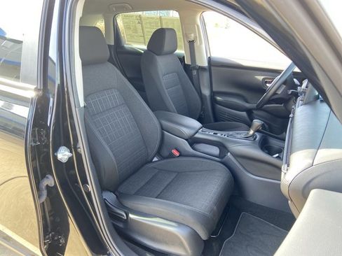 Used 2024 Honda HR-V LX image 19