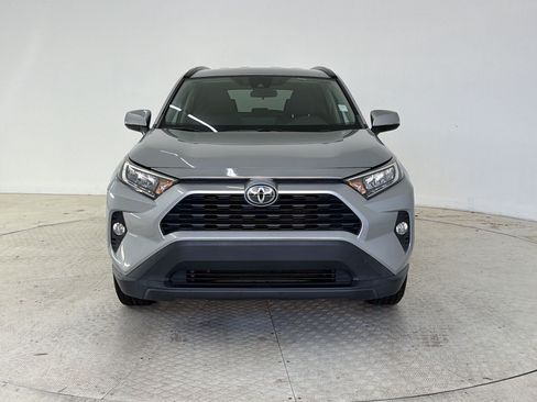 Used 2021 Toyota RAV4 XLE FWD image 6