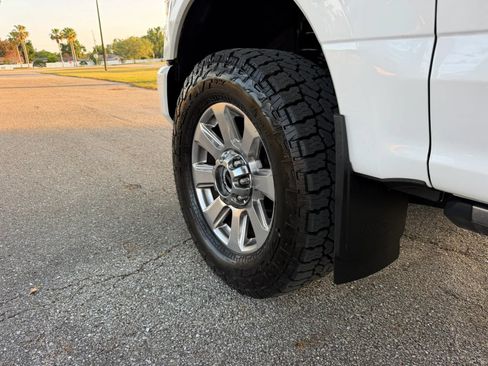 Used 2020 Ford F350 Platinum w/ Snow Plow Prep Package AWD/4WD image 21