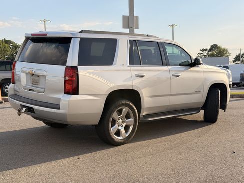 Used 2018 Chevrolet Tahoe LT AWD/4WD image 12